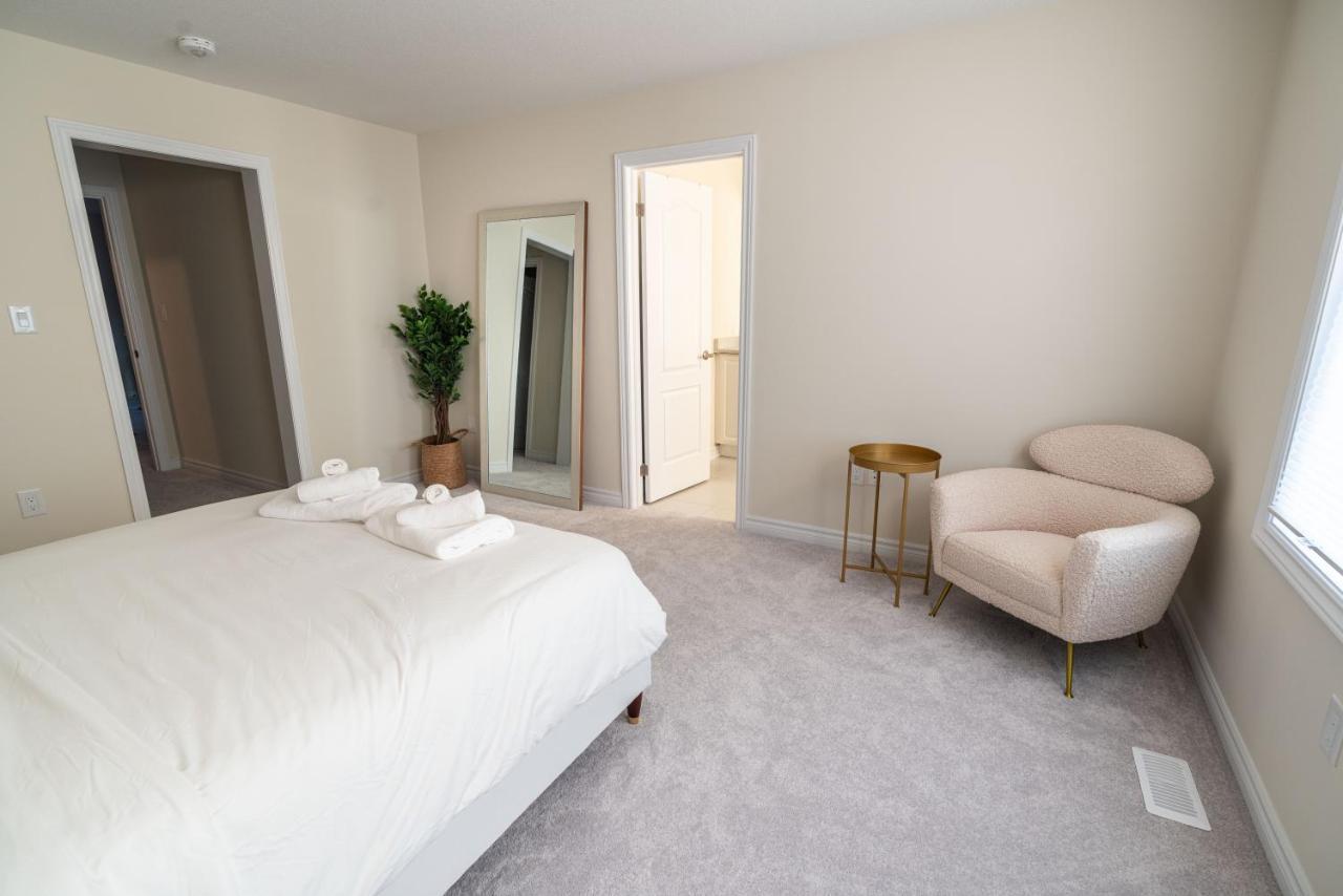 Brand New Home Minutes From Niagara Falls. ソロルド エクステリア 写真