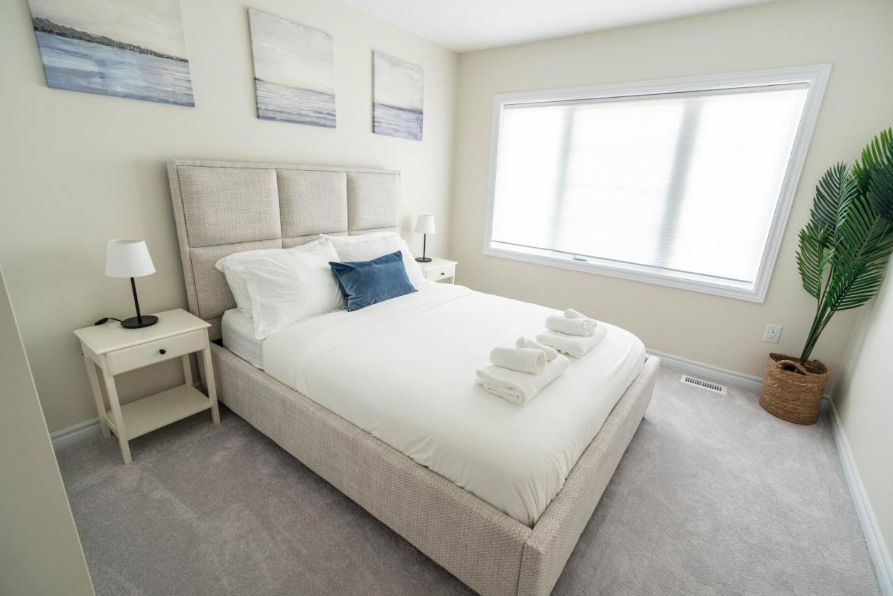 Brand New Home Minutes From Niagara Falls. ソロルド エクステリア 写真