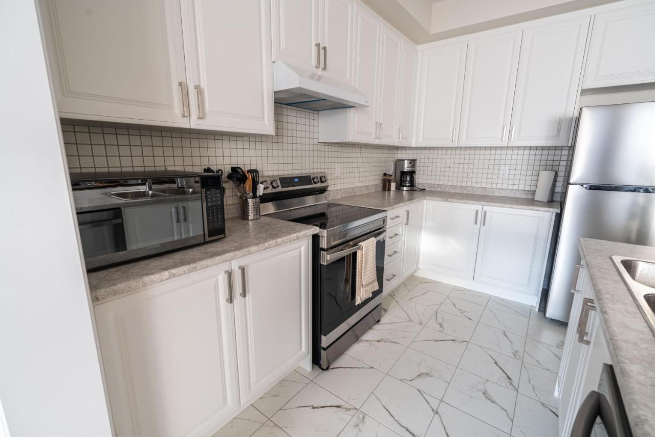 Brand New Home Minutes From Niagara Falls. ソロルド エクステリア 写真