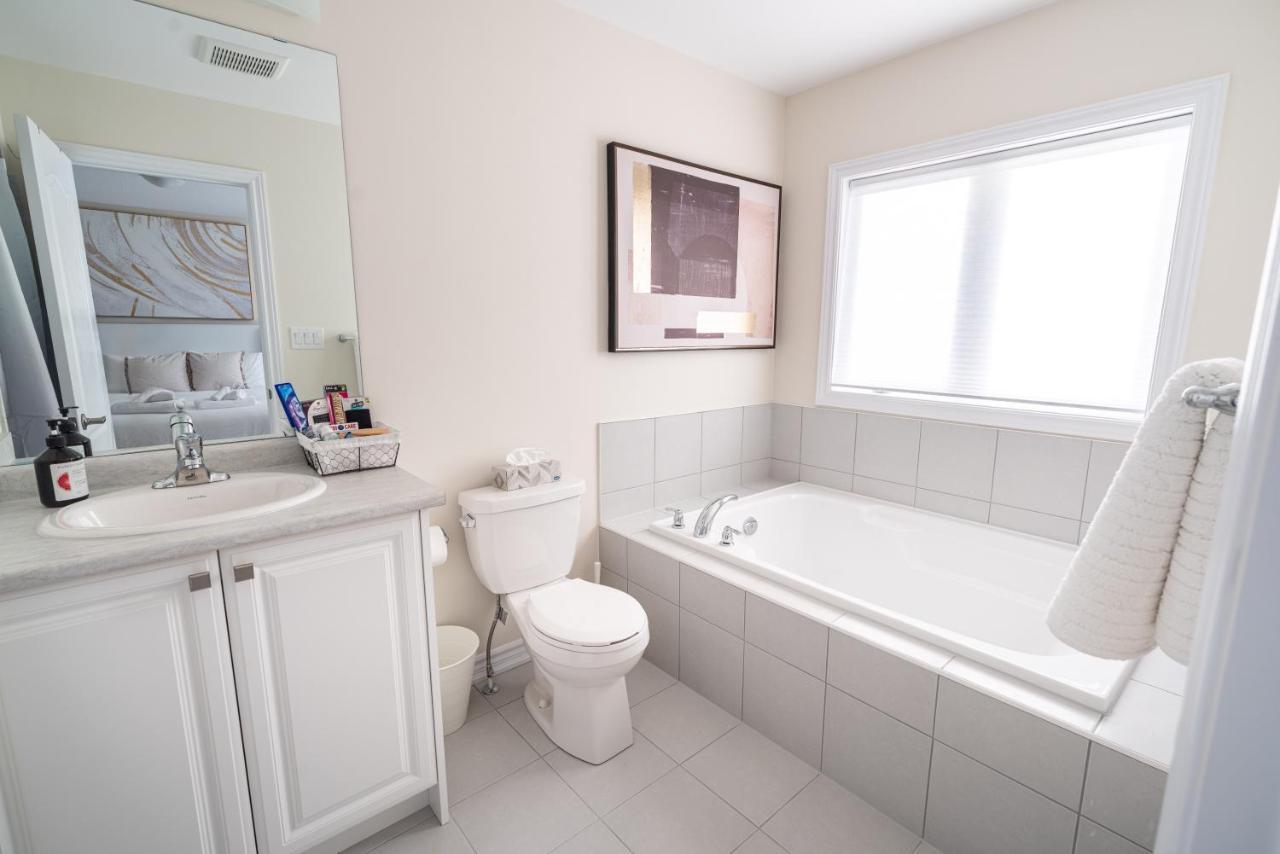 Brand New Home Minutes From Niagara Falls. ソロルド エクステリア 写真